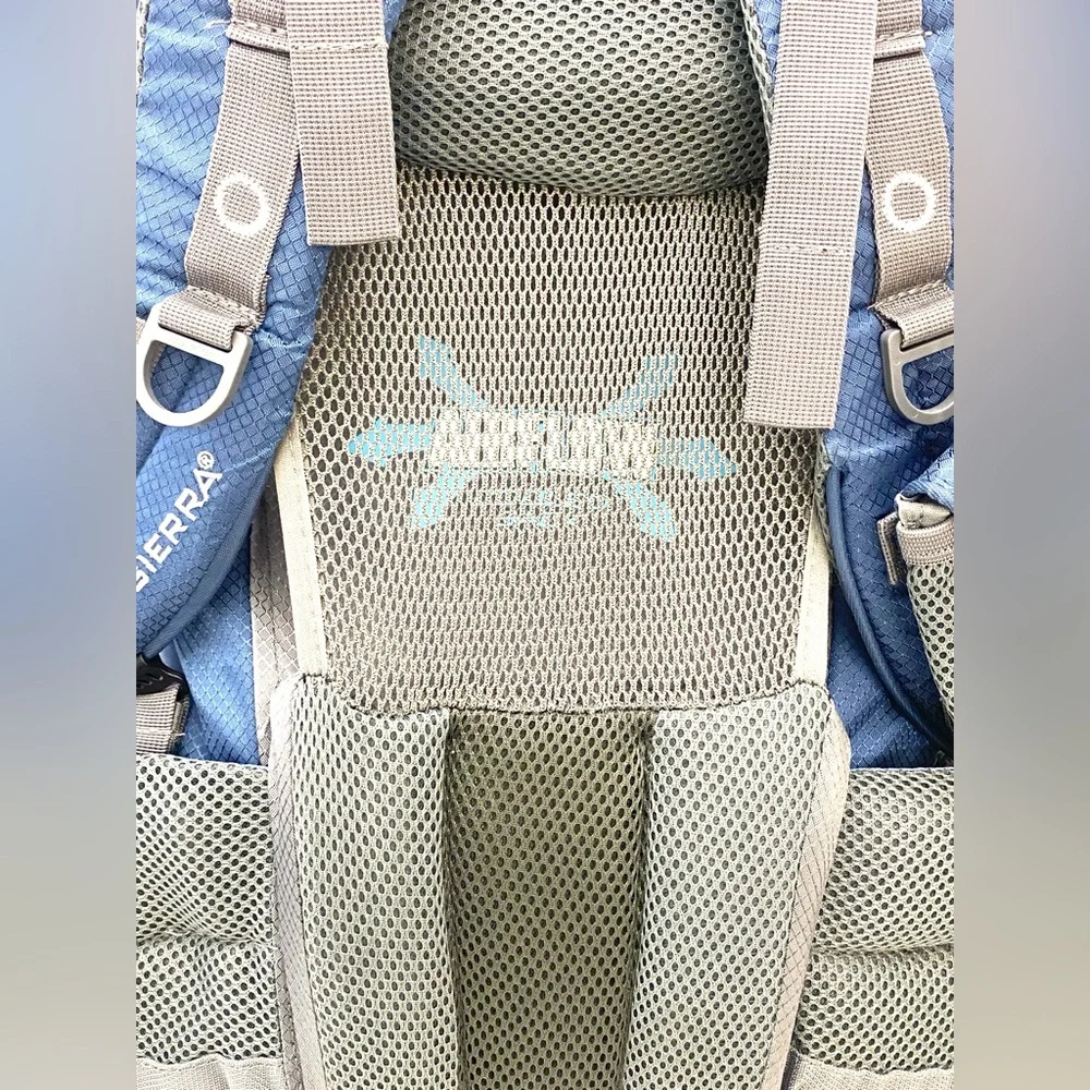 High Sierra Tech Series Lightning 30 Internal Frame Hydration Backpack